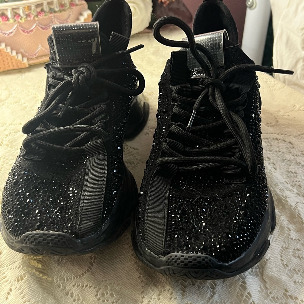 Black Steve Madden Shoes with Sparkle Detail
